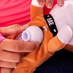 Love toys TROUSSE PELUCHE SHIBAE AVEC SEXTOY BLEU CLITORIDIEN DE FRIDAY BAE