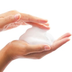 Bien Etre MOUSSE DE MASSAGE TICKLE MY BODY A LA MENTHE FRAICHE DE LOVE TO LOVE